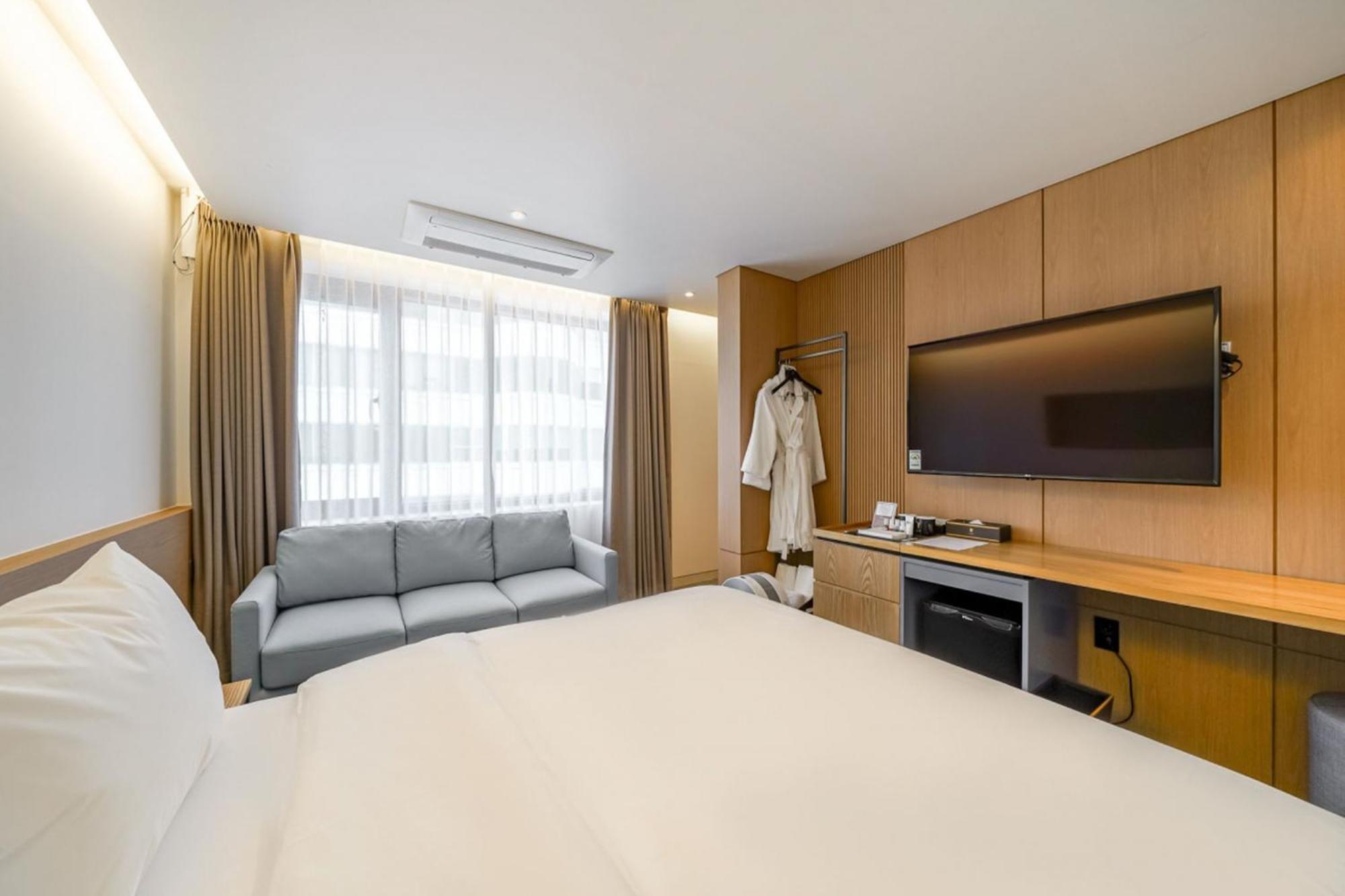 Haeundae The Van Hotel Пусан Екстер'єр фото