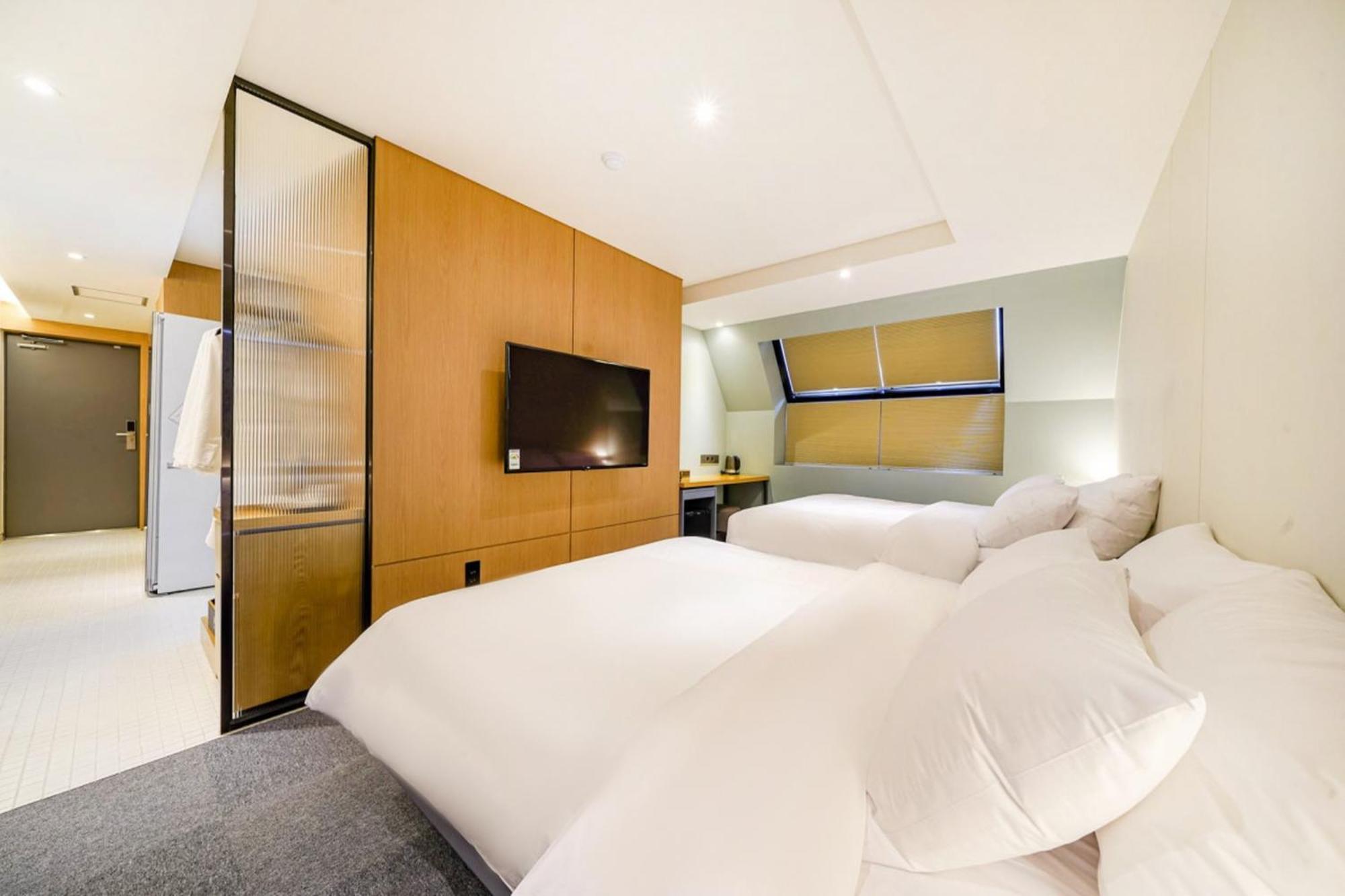 Haeundae The Van Hotel Пусан Екстер'єр фото